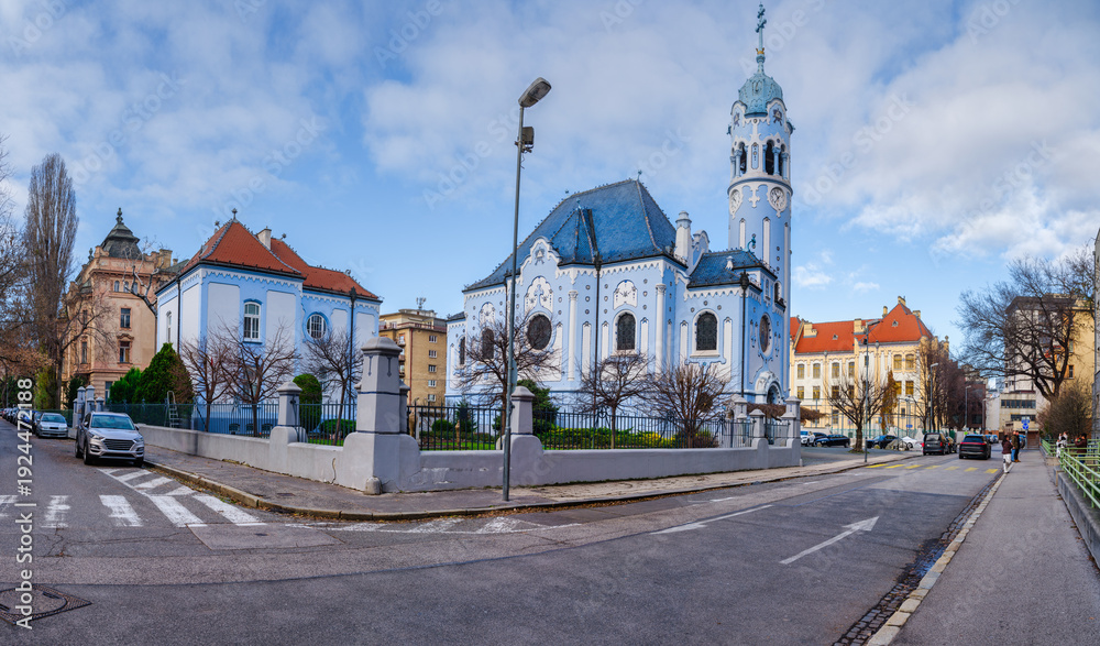 Obraz premium Blue Church Of St Elizabeth On City Street Bratislava Panorama