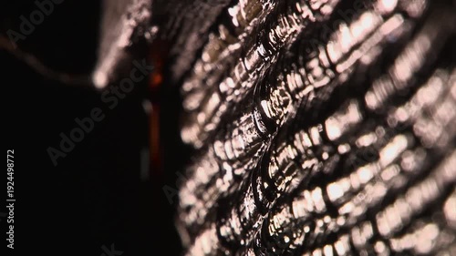 手作り醤油醸造「絞り」Artisanal Soy Sauce Pressing Process