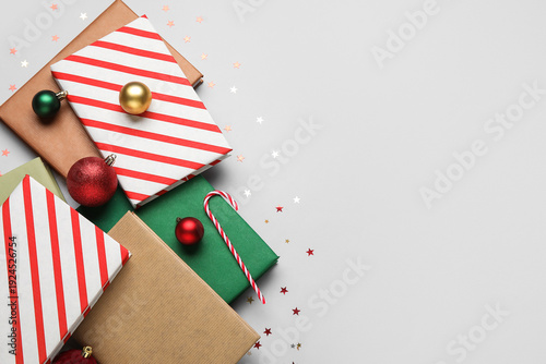 Books with Christmas balls ...