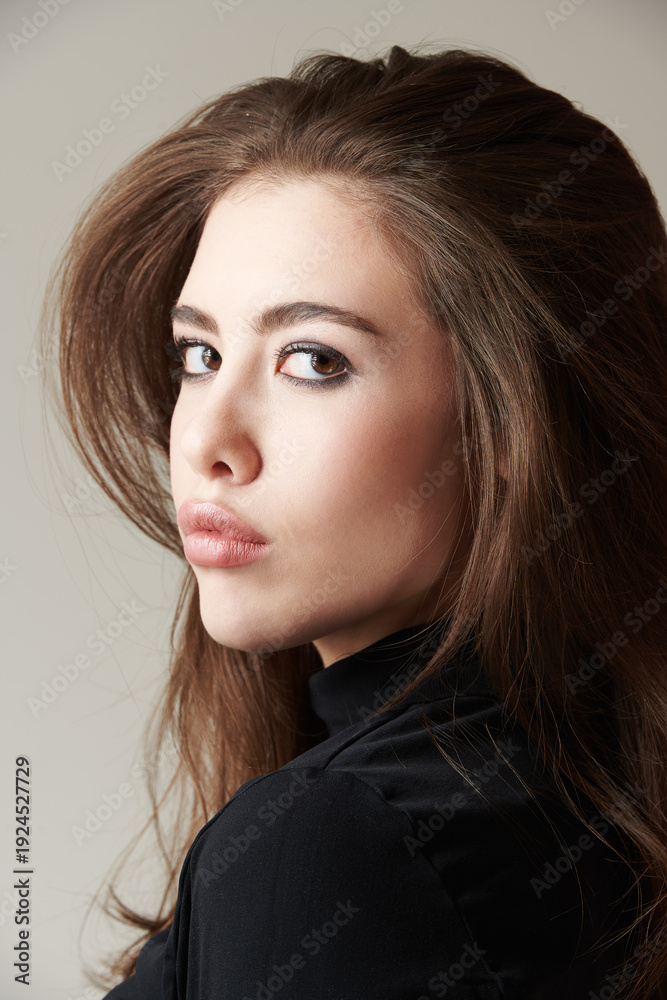 Naklejka premium Glossy Hair Portrait