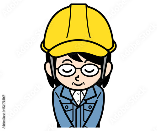 お辞儀するヘルメットをかぶった現場監督の中年女性