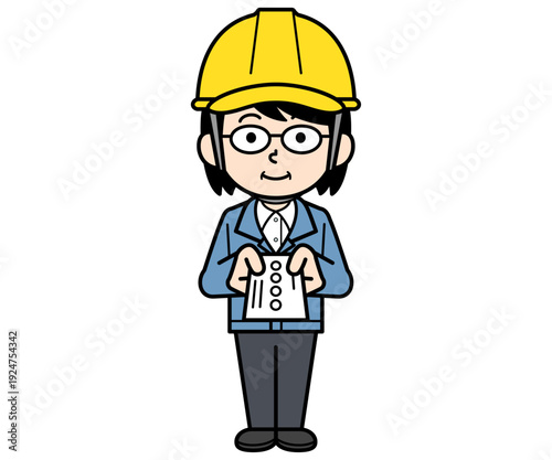 名刺を差し出すヘルメットをかぶった現場監督の中年女性