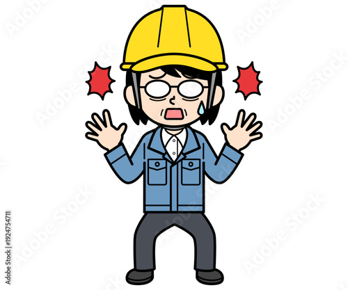 ビックリしているヘルメットをかぶった現場監督の中年女性