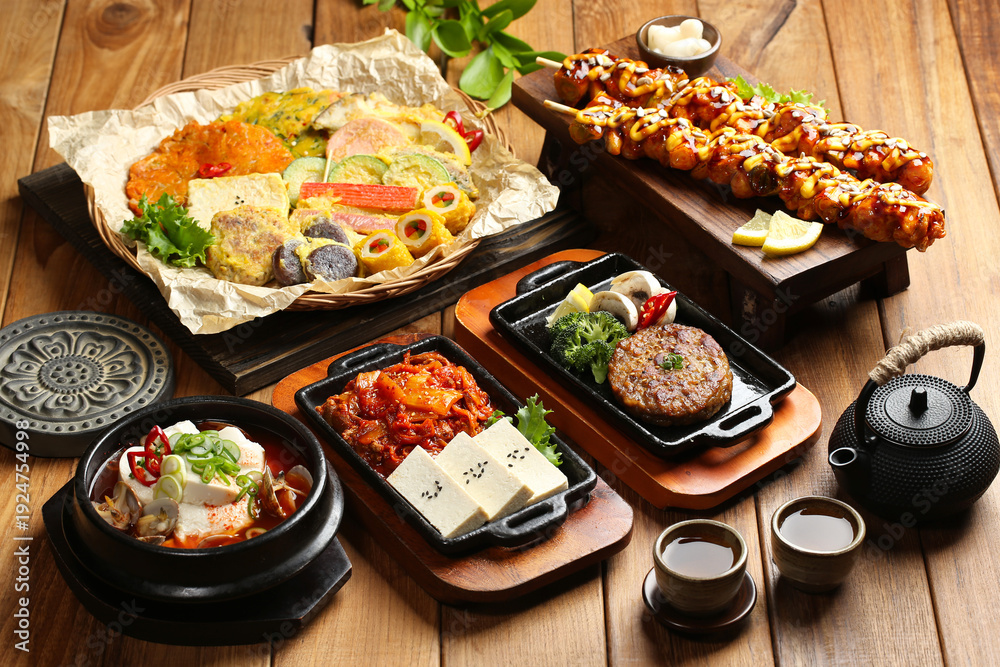 Fototapeta premium Traditional Korean Table