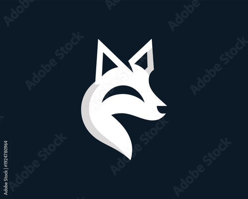 Fox Profile Minimalist Head Silhouette with Sharp Ears Clever Gaze and Flowing Tail Vector Illustration