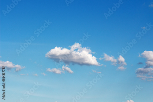 Obraz na plátně Blank sky surface with small clouds