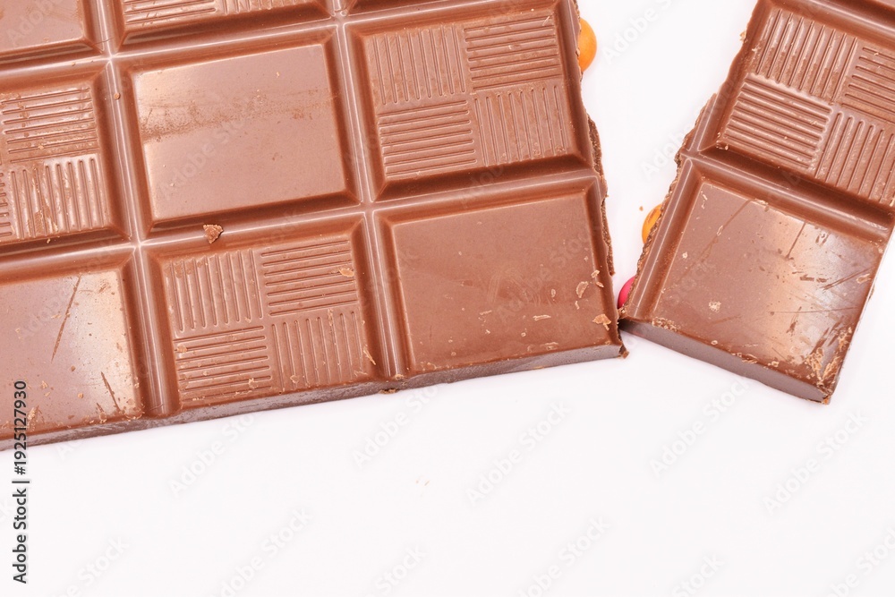 Fototapeta premium chocolate on white background