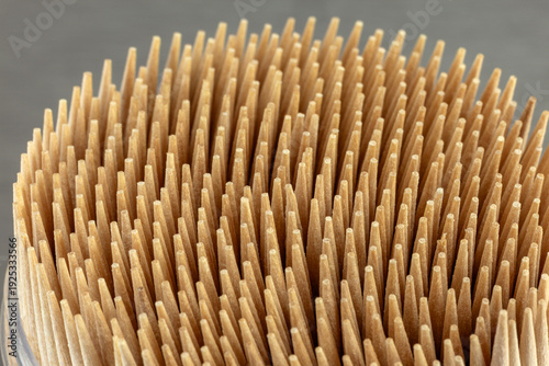 Foto The picks of old stile wooden toothpicks bunch