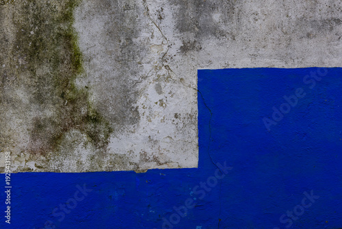 фотографія Abstract blue and grey wall texture creating dichotomy