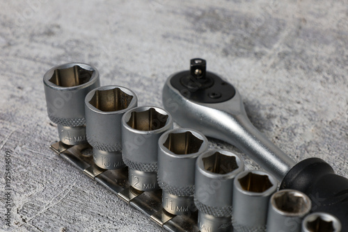 Bild auf Leinwand Replacement ratchet wrench heads on a gray background