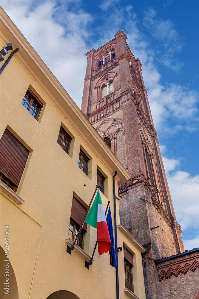 custom made wallpaper toronto digitalThe Asinelli Tower (Torre degli Asinelli), located in Bologna, Italy, is one of the city's main symbols and is notable for its tilt.