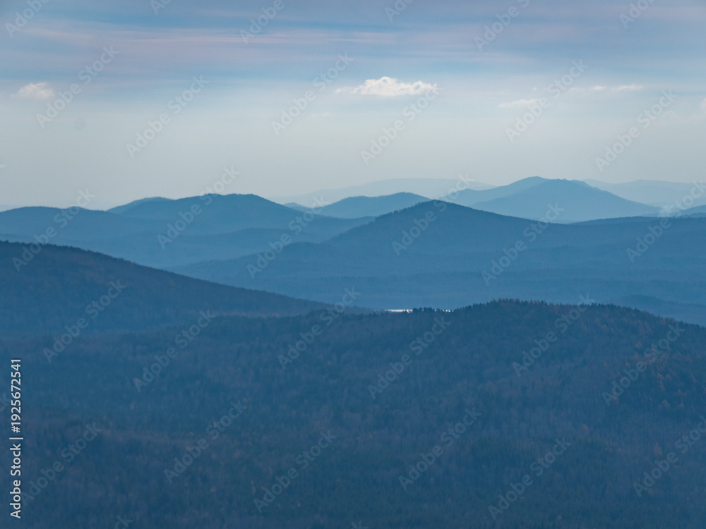 Naklejka premium mountains and clouds