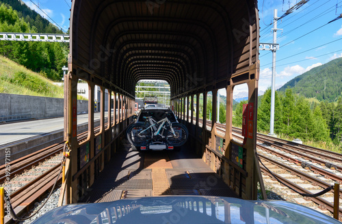 Autoverlad Vereina im Bahnhof  Sagliains (Graubünden), Schweiz