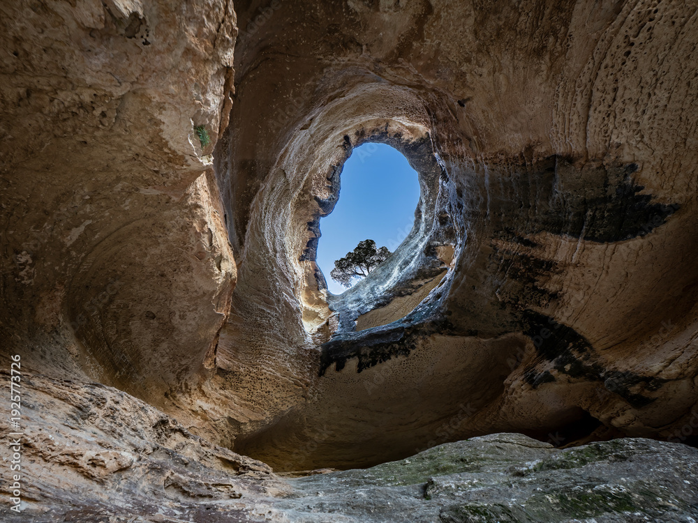 Obraz premium Cave of Mount Arabí (Murcia - Spain)