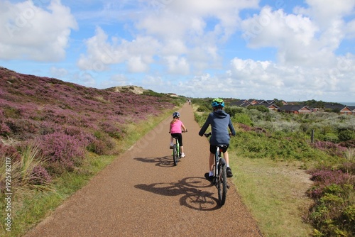 Rad fahren am Meer, Nordseeküste, Deutschland