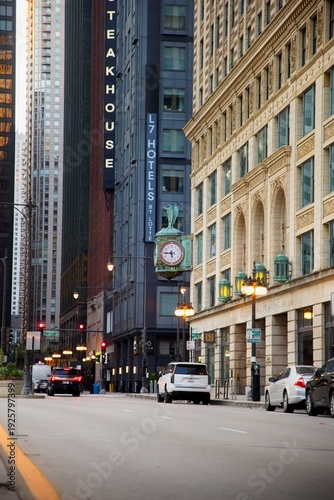 Wallpaper Mural View of Chicago Buildings at Sunrise Torontodigital.ca