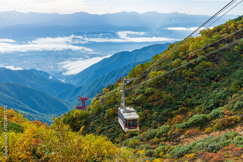 日本の風景・秋　長野　紅葉の千畳敷カール　駒ヶ岳ロープウェイ