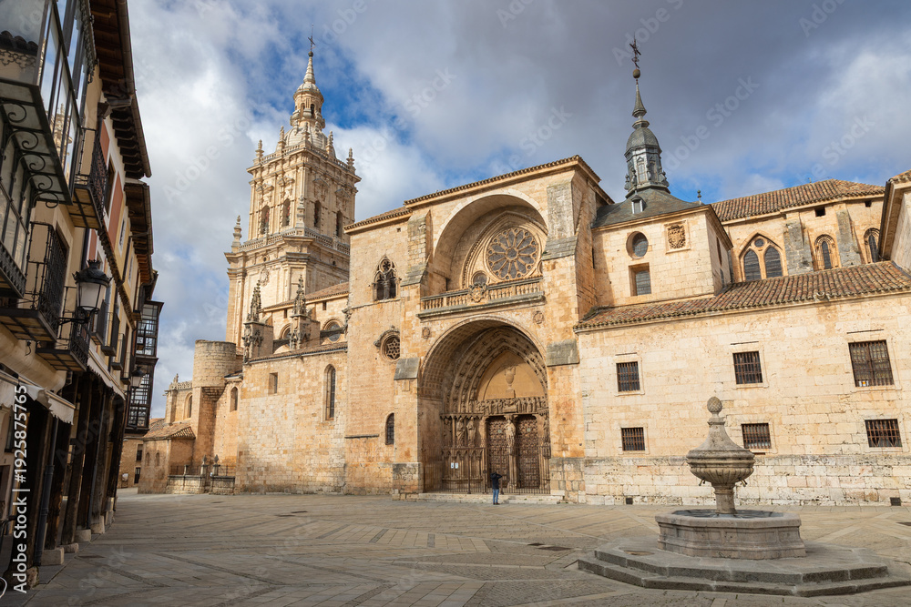Fototapeta premium Burgo de osma cathedral facade and square in soria, spain