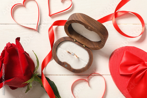 Engagement ring with gift b...