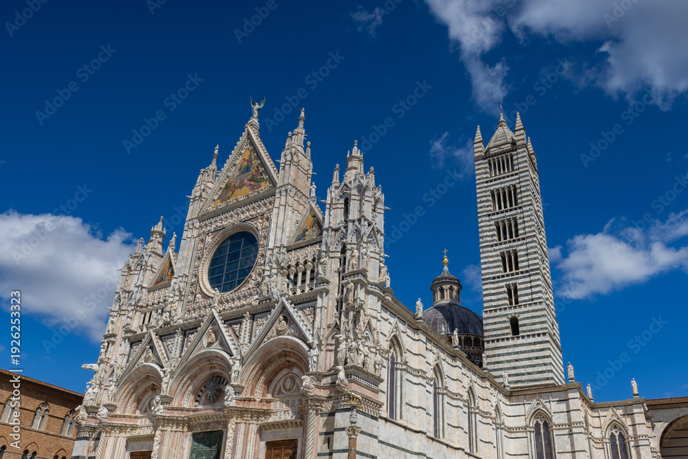 Obraz premium Siena Cathedral. Famous dominates of the Piazza del Duomo