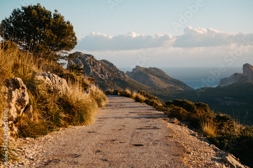 Konstfotografi Mountain road near Talaia d’Albercutx at sunset, Mallorca