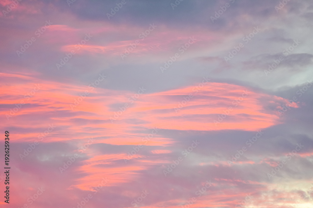 Fototapeta premium Sunset with clouds and vibrant colors. 