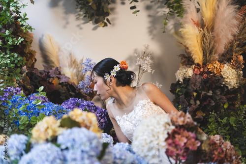 Wallpaper Mural ウェディングドレスを着た花嫁 Torontodigital.ca