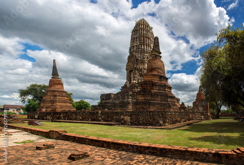 Fotografia Panorama of Wat Ratchaburana complex in Ayutthaya, Thailand