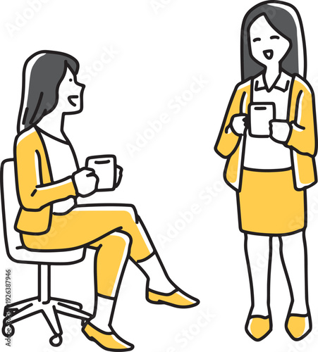 飲み物を持ちながら話をする2人の女性