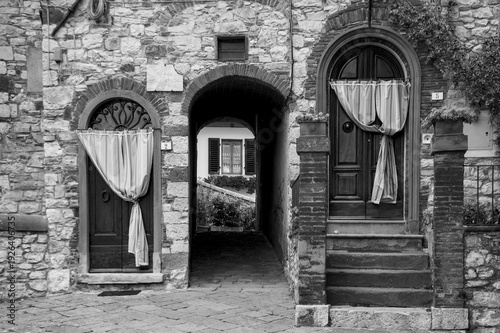 Borghi d'Italia in bianco e nero. Radda in Chianti, Firenze