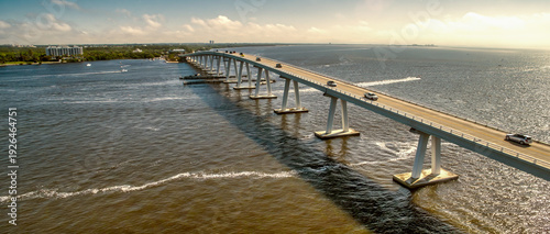 Tableau sur toile Bridge connecting Fort Myers with Sanibel Island