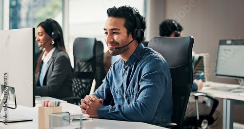 Photos Computer, smile and man in call center for business, banking support or coworking