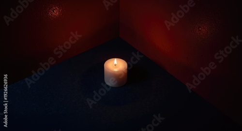 White candle casting reflec...