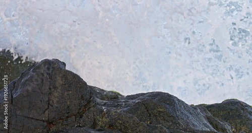 Wallpaper Mural ocean waves Torontodigital.ca