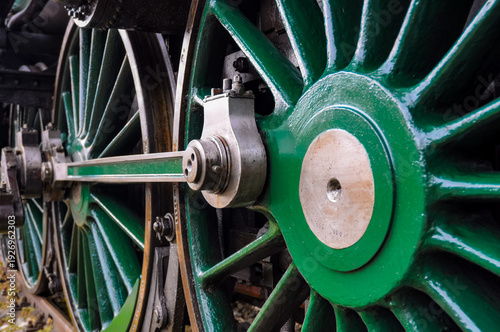 Obraz na płótnie Large drive wheels of Class S 3/6 steam locomotive of the Royal Bavarian State Railways in classic green coloring