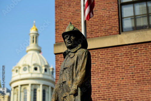 Fireman's memorial statue Baltimore maryland