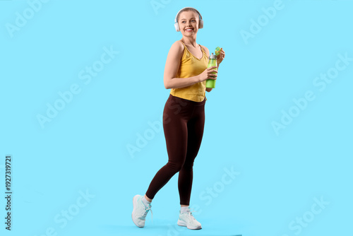 Sporty young woman with hea...