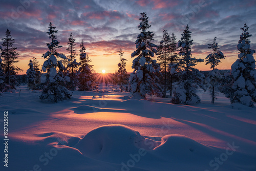 фотографія Hiking to the summit of Mount Kiilopää during a spectacular arctic sunset in Finnish Lapland
