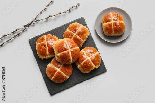 Board with Easter cross bun...