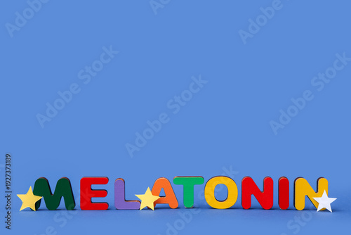 Paper stars and word MELATO...
