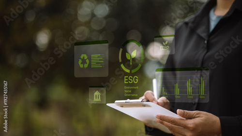 Εκτύπωση καμβά ESG Reporting Dashboard Concept with Business Analyst and Sustainability Perform