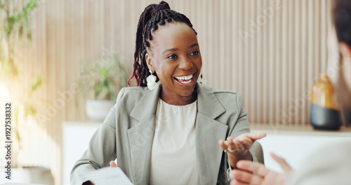 Fotografía Woman, talking and meeting with smile in office for planning, feedback and article manuscript