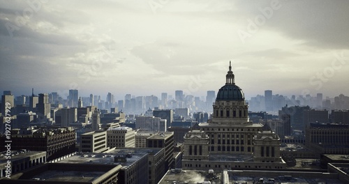 Foto Nightscape showcases domes and shadows in cinematic city depiction, Evening city