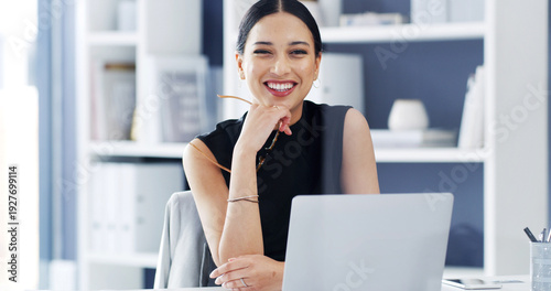 Fotografie Confident, portrait and businesswoman with laptop, office and onboarding process with digital resume