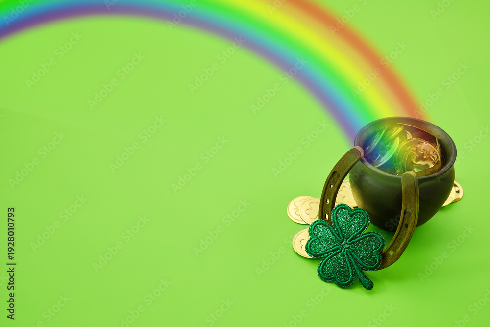 Naklejka premium Pot of gold, rainbow, shamrock for st. Patrick's day luck