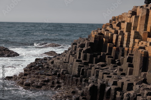 Schilderij op canvas Basalt columns at Giant's Causeway