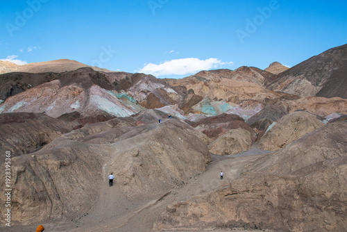 Cuadro en lienzo Exploring the Colorful Artist Palette Mountains in Death Valley National Park, C