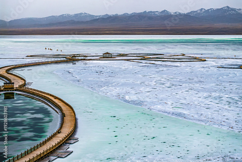 Scenery of Chaka Salt Lake in Haixi Prefecture, Qinghai Province, China