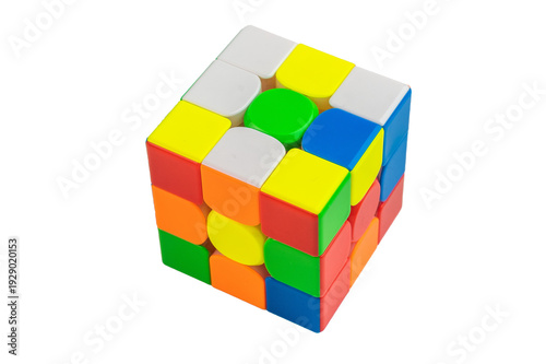 Foto Bright speedcube puzzle toy photographed in clean studio light, geometric colorful blocks symbolizing intelligence, strategy and problem solving skills