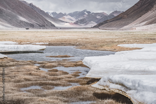 Quadro su tela Landscape in the highlands of the Tien Shan in the Pamirs of Tajikistan, rocky m